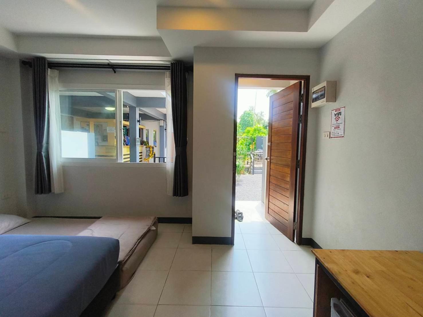 Hotel Nangkam Boutique Donsak Ban Pheng Krong Exterior foto